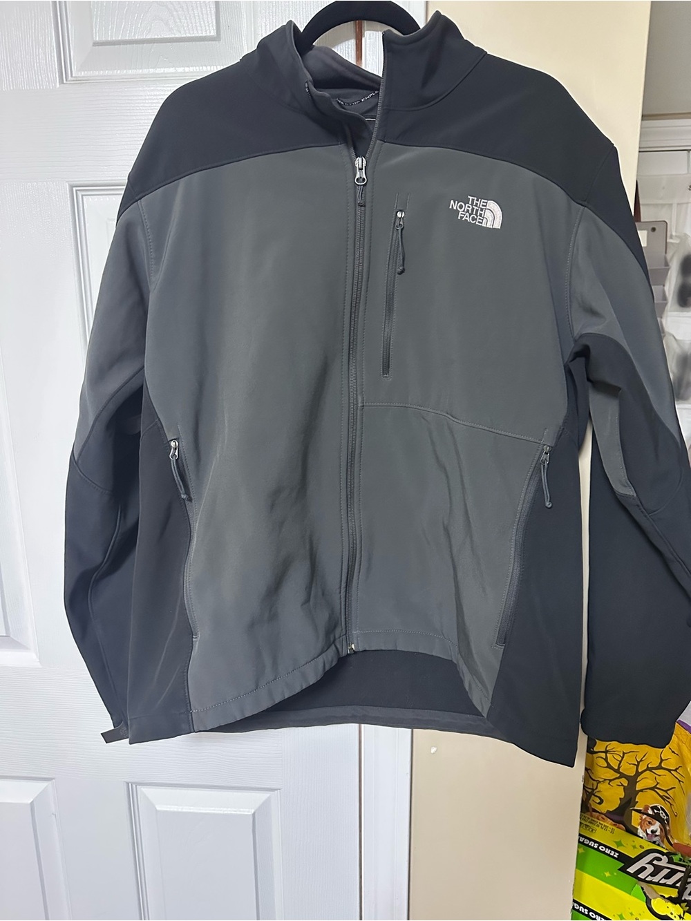 The North Face Men's Two-Tone Black and Charcoal Softshell Jacket